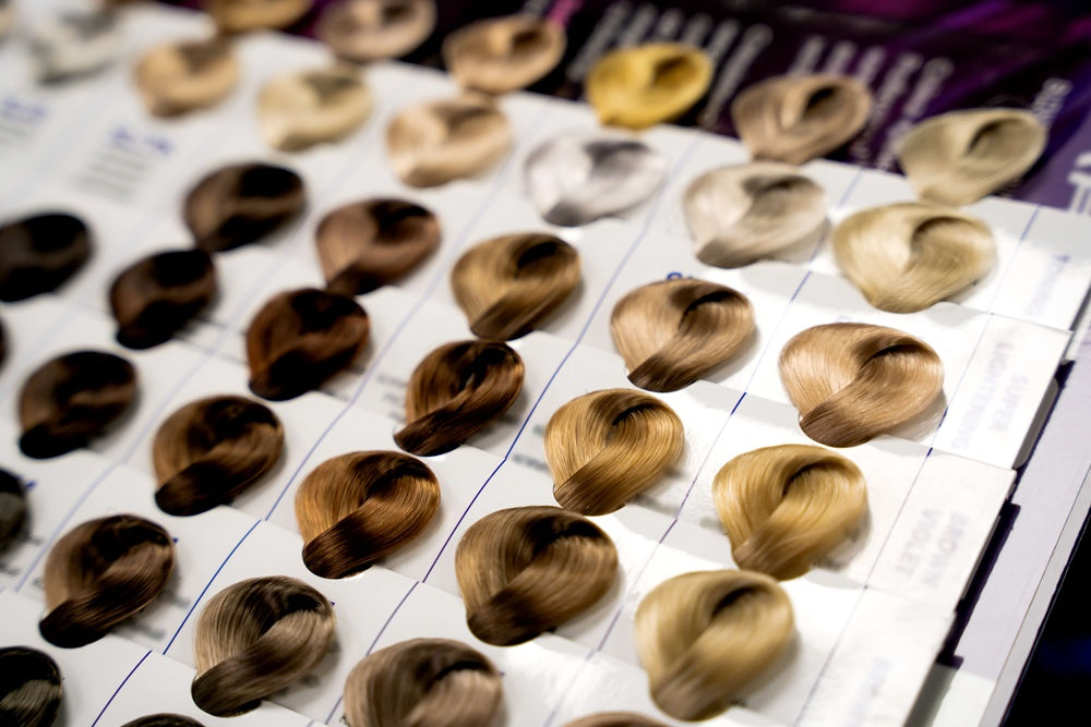 Choosing a Wig Color: 5 Quick Tips for a Natural Look