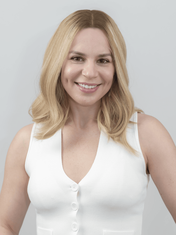 Barbara 14” | Silk-Inserted Lace Top Wig-Beige Blonde with Subtle Dimension