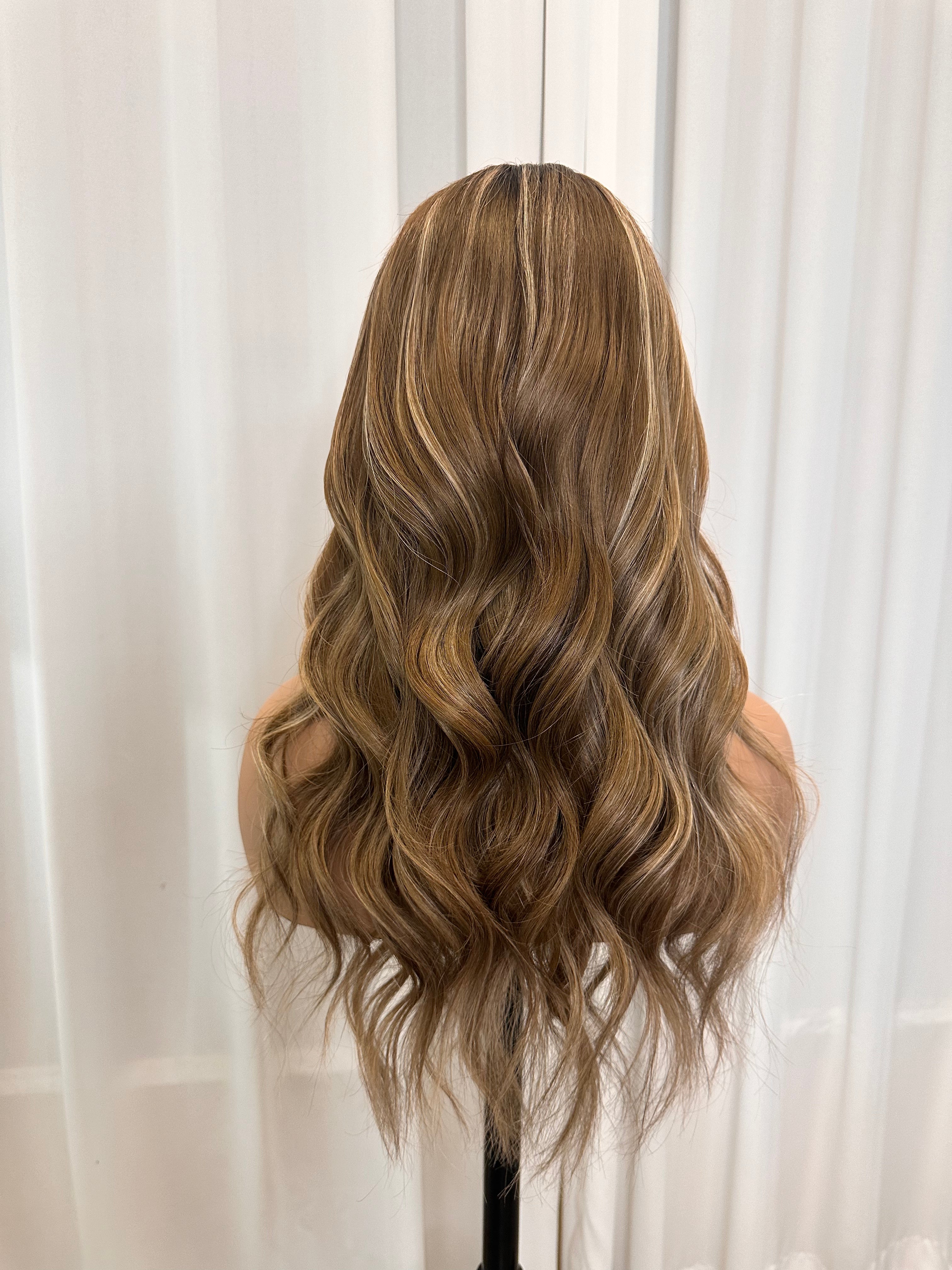 files/GoldenBlondeBalayage_57183fd3-af50-4462-8d1d-1c21011189c8.jpg