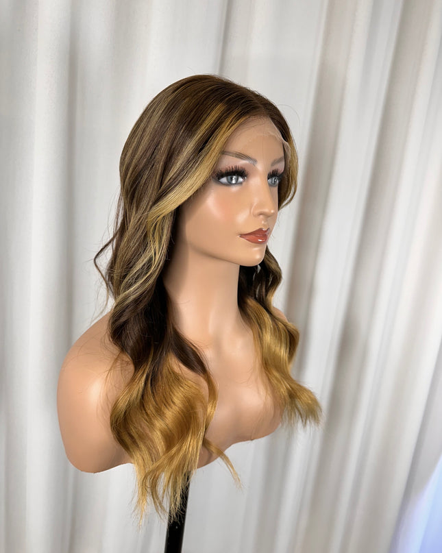 Agnès | Perruque de cheveux humains Remy - Ombre brun clair avec reflets encadrés sur le visage