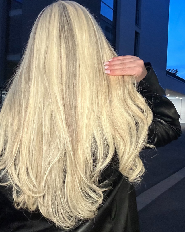 Liane | Perruque de cheveux humains Remy - Blond platine avec reflets bruns
