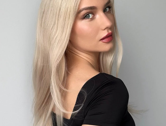 <em>Classic Straight Hair Wig</em>