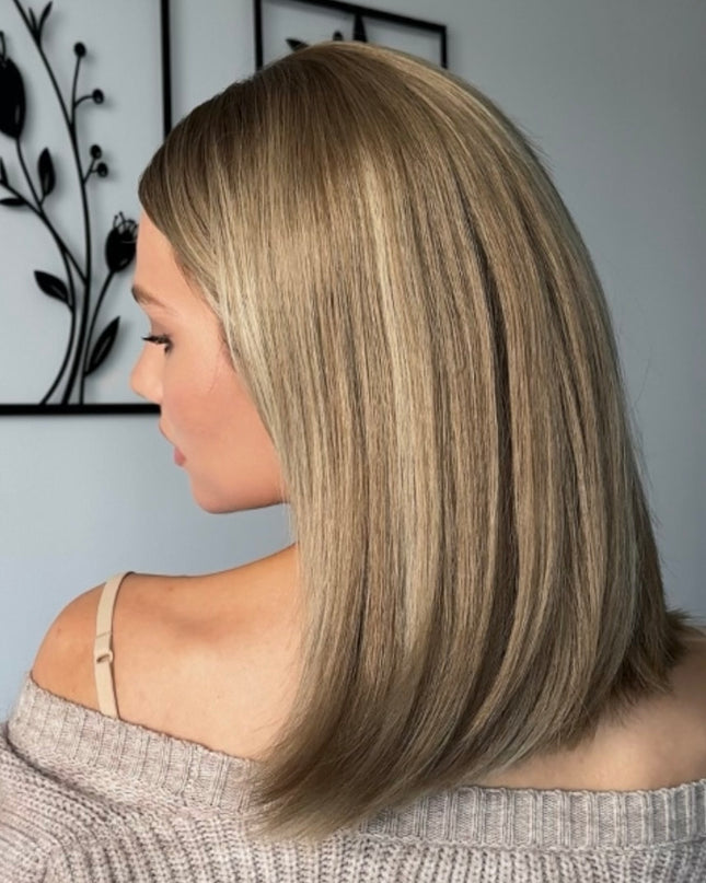 Perruque en cheveux humains Remy avec dentelle sur le dessus - Blond chaud aux reflets blond doré