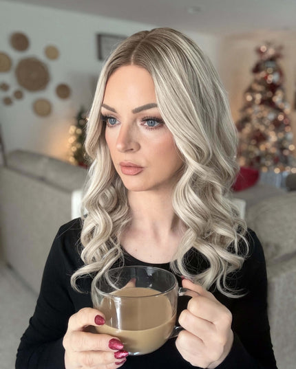 Raregen Lumi 18" | Silk-Inserted Lace Top Wig – Light Ash Blonde Blend