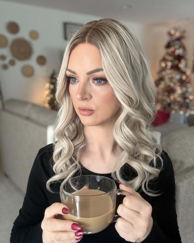 Raregen Lumi 18" | Silk-Inserted Lace Top Wig – Light Ash Blonde Blend