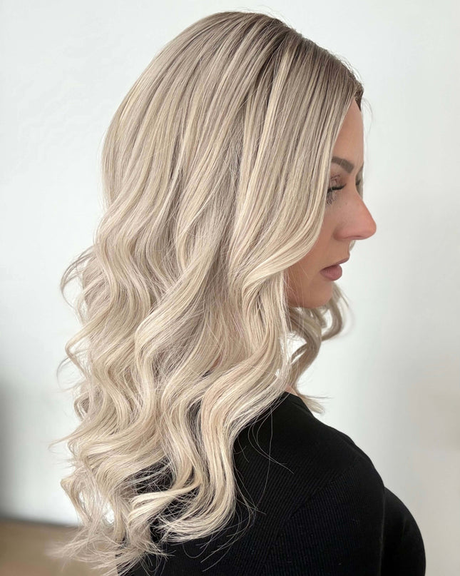 Raregen Lumi 18" | Silk-Inserted Lace Top Wig – Light Ash Blonde Blend