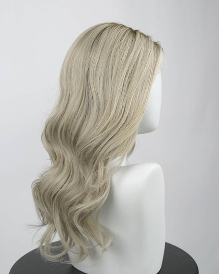 Raregen Lumi 18" | Silk-Inserted Lace Top Wig – Light Ash Blonde Blend
